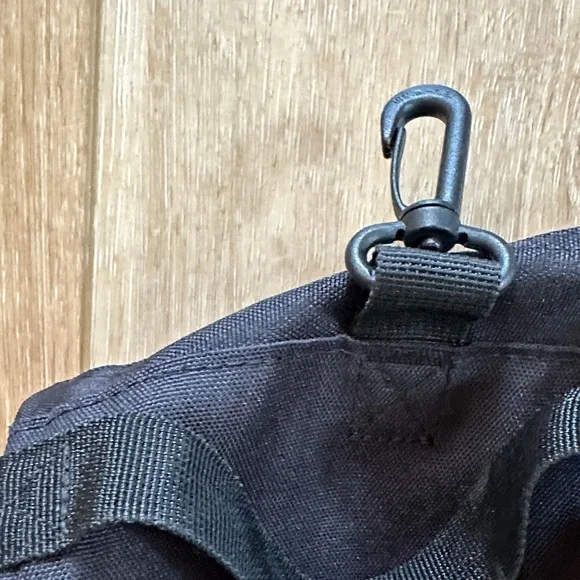 Nike Red and Black Baseball Bag - Picture 8 of 8